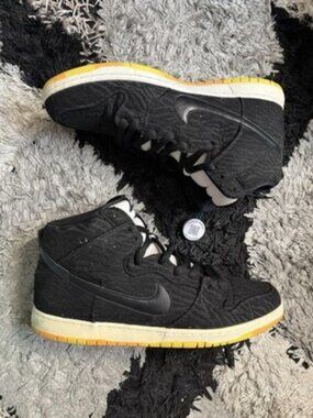 Nike SB Dunk Pro High Skunk Pepe Le Pew Size 15